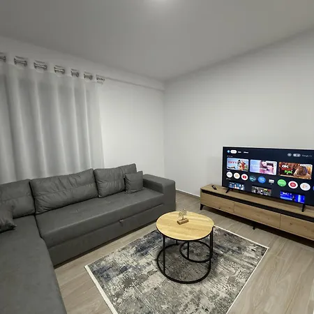 Nee Grand Bazzar Tirana