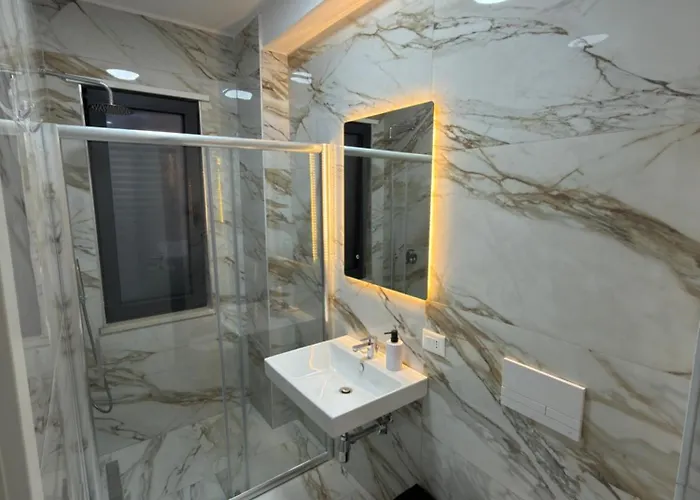 Nee Grand Bazzar Appartamento Tirana